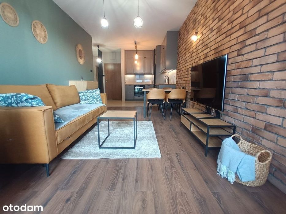 Dwa pokoje + miejsce postojowe w garażu w cenie