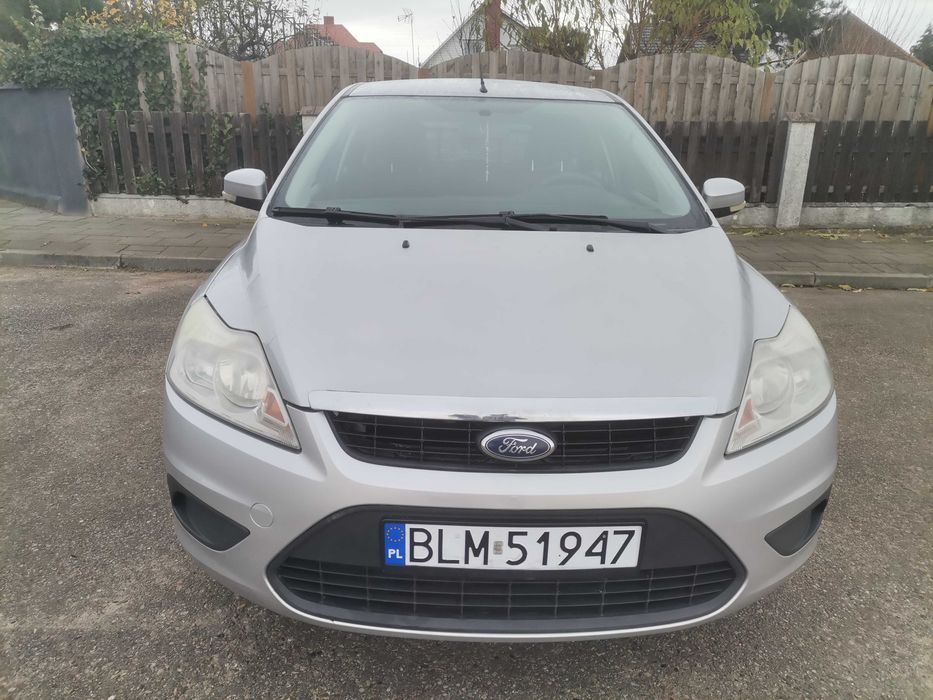 Ford Focus 1.6 *