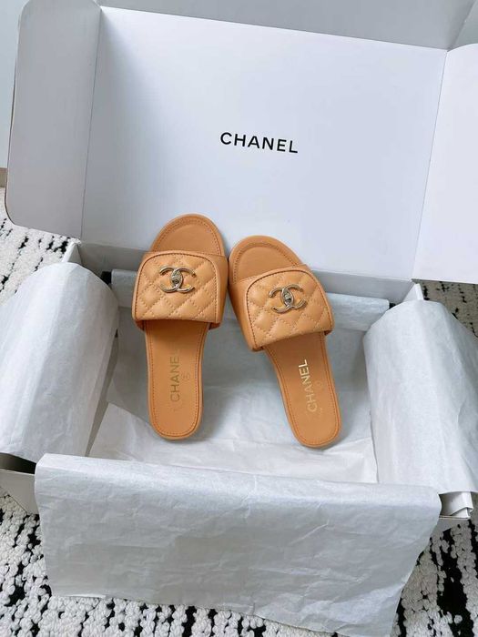 Buty, sandaly klapki, skora 070309