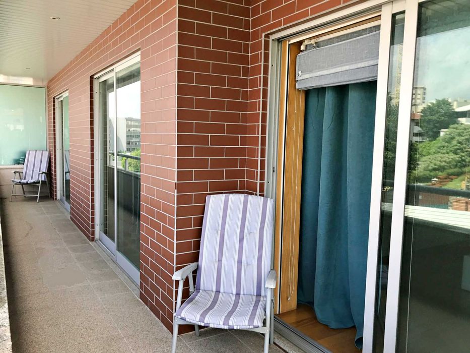 Rent a room to Erasmus students ONLY GIRLS Braga - 1 semester only