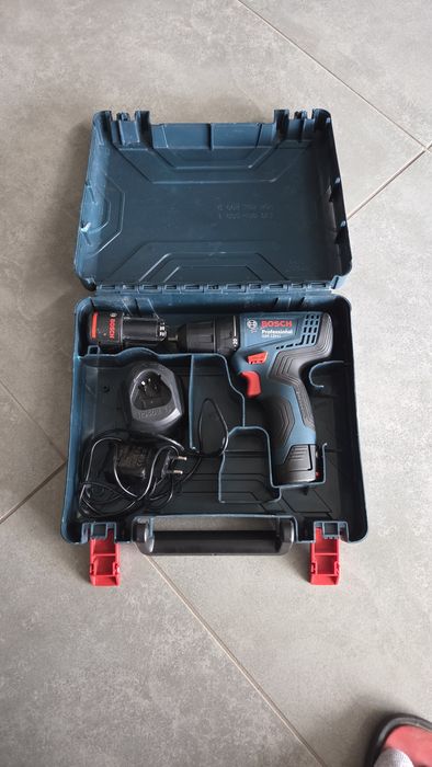 Bosch Professional GSR 120-LI + ładowarka i 2 baterie