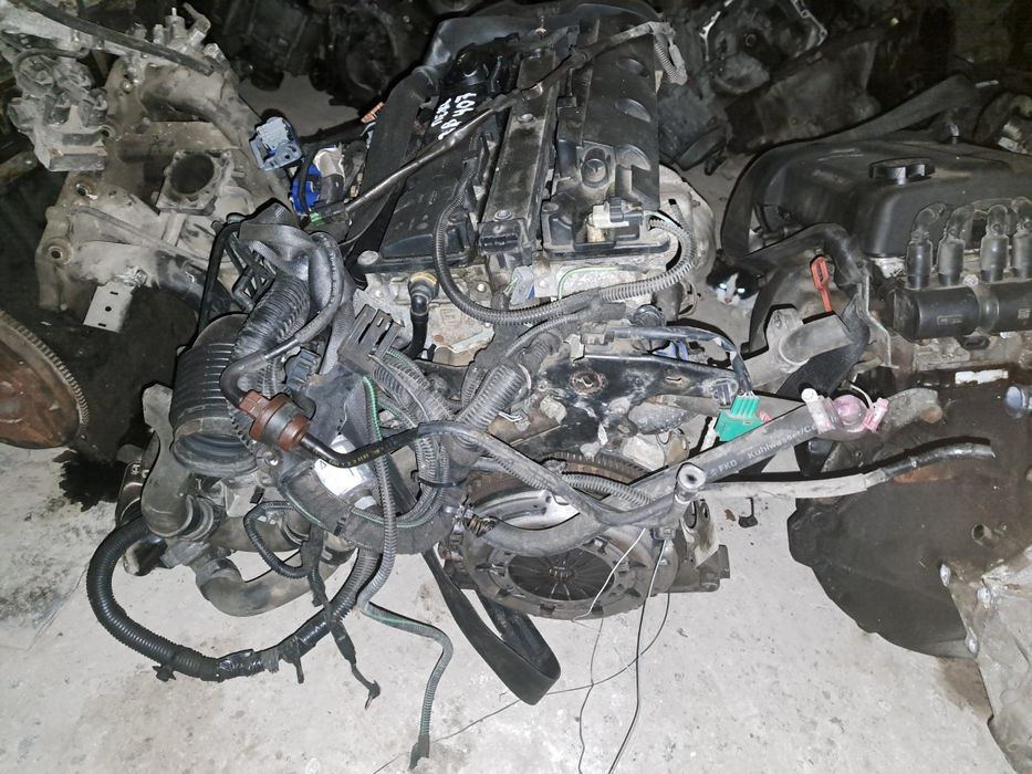 Двигун двс двигатель Peugeot 407 607 2.2 16v 3FY EW12