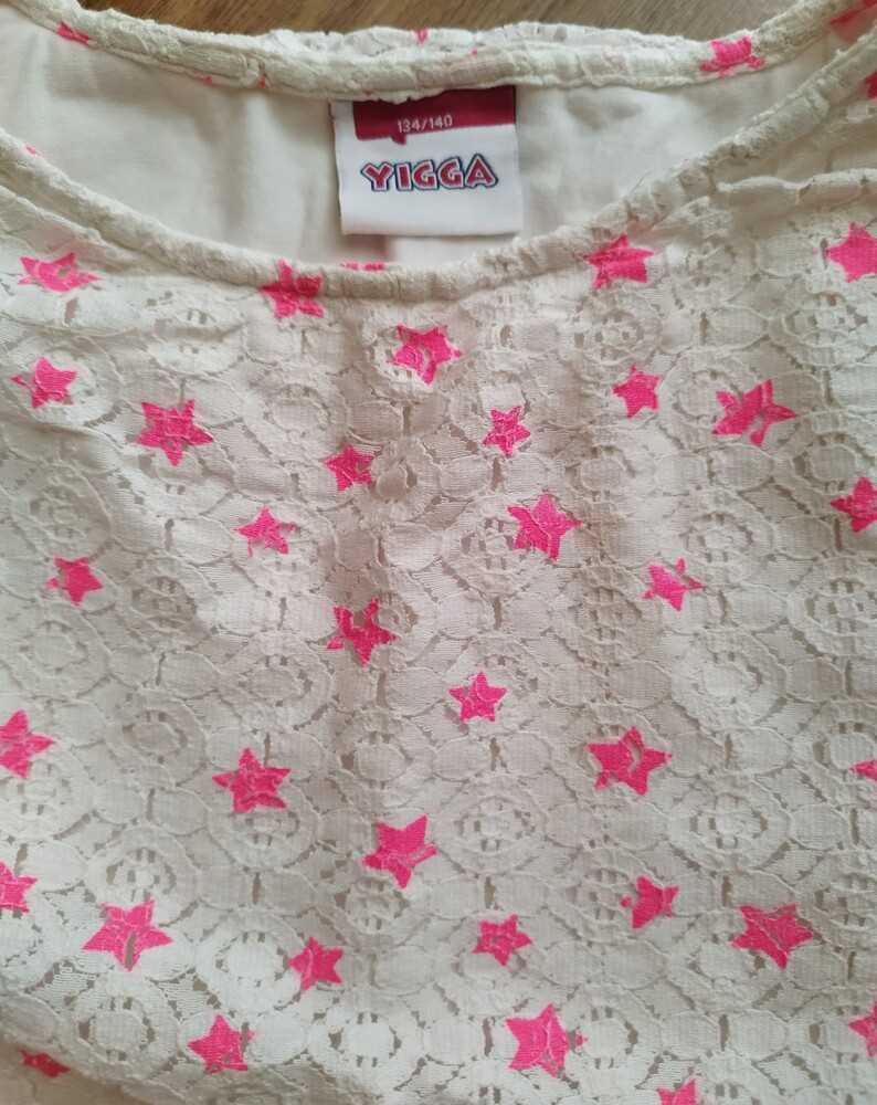 Стильна біла футболка з візерунком, бренд Yigga (р. 134-140)