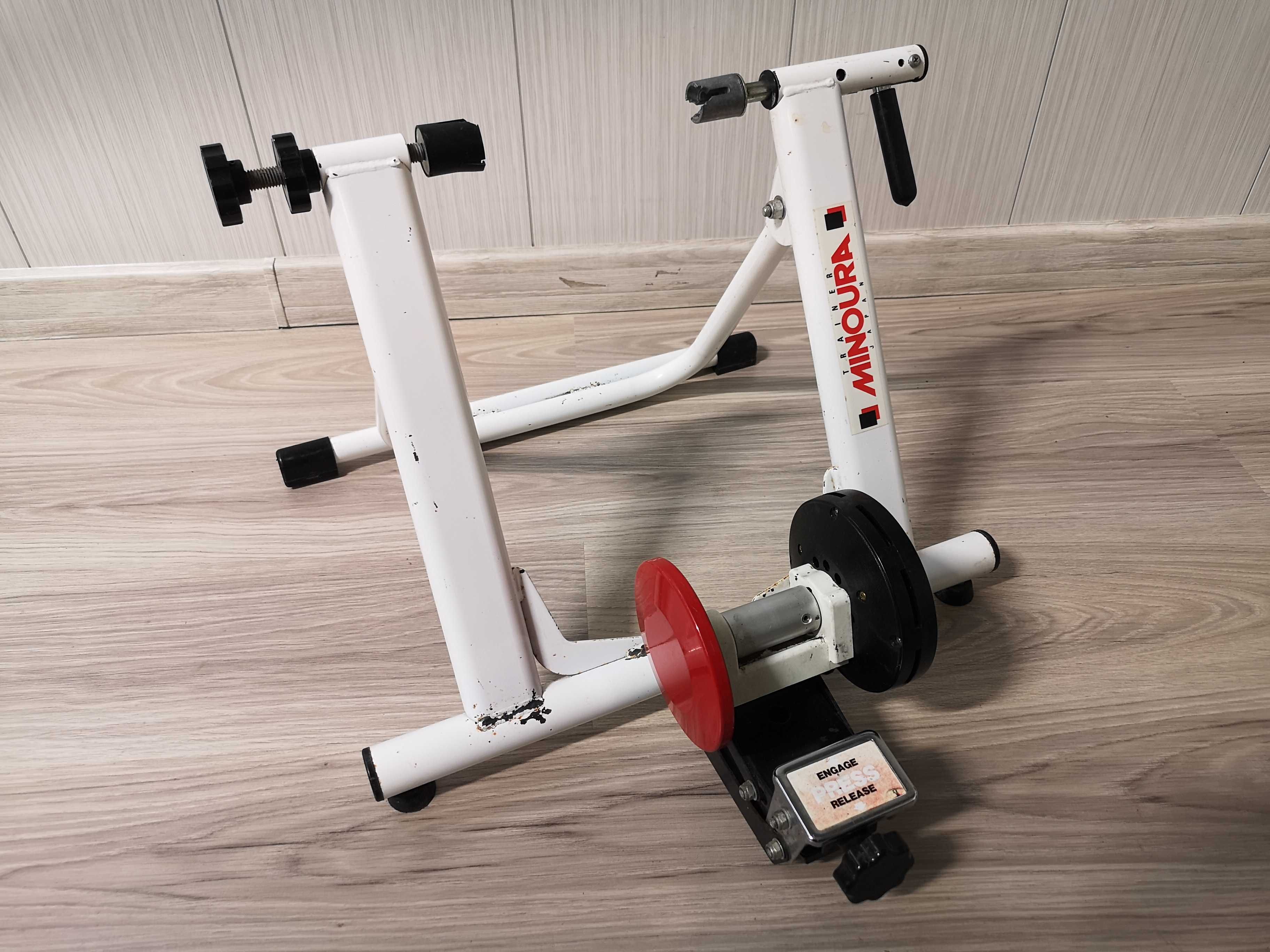 trenażer Minoura Magnetyczny rowerowy trening rower