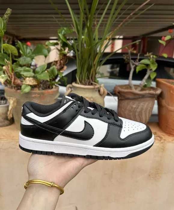 Dunk Black Low White Panda EU 41