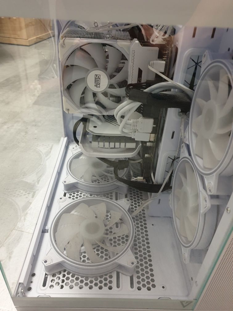 Komputer gamimgowy RTX 4060 8GB / i5-12400F / 32GB RAM 3600mhz
