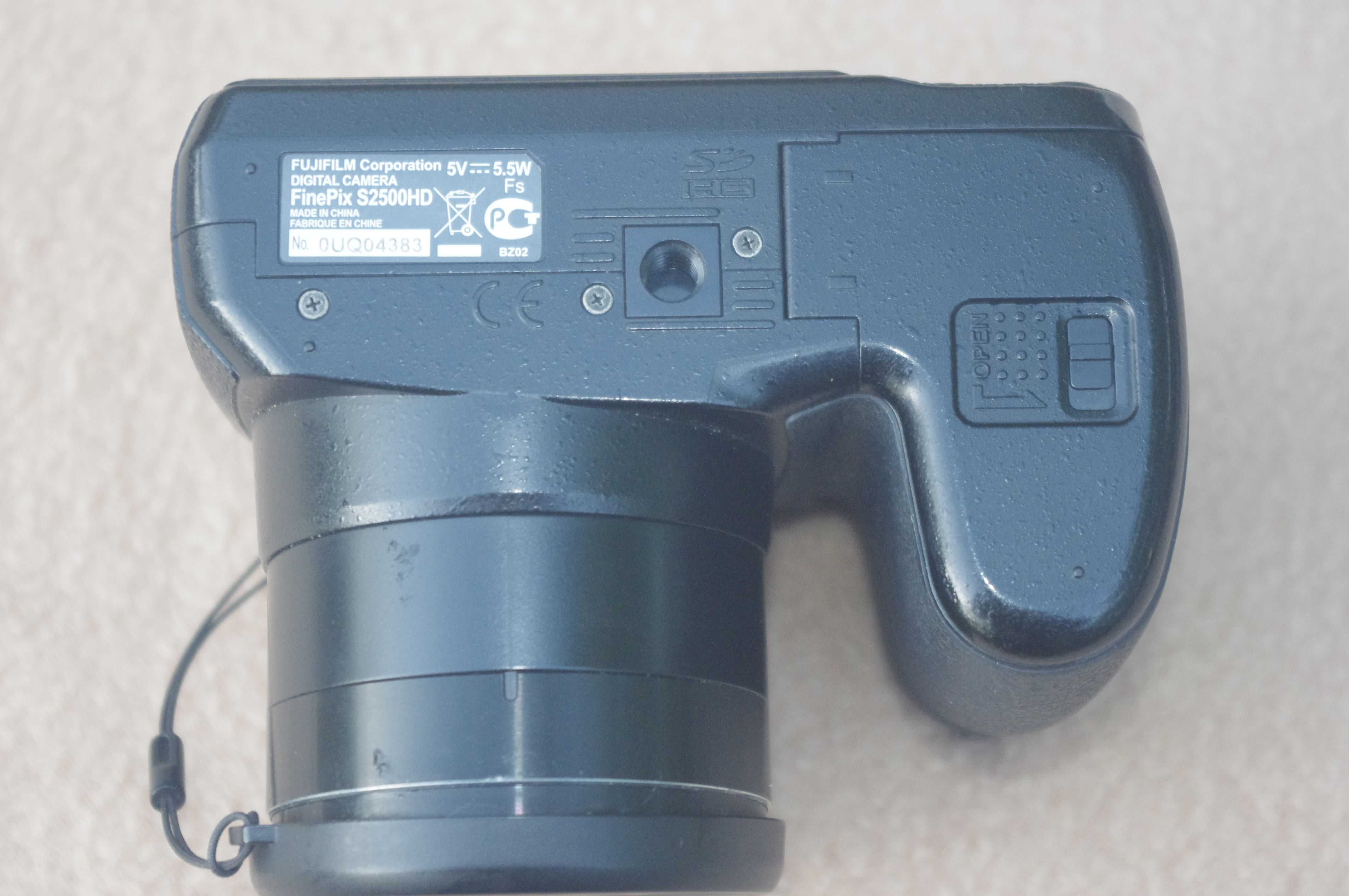 Fujifilm PinePix S2500HD цифровой зум-фотоаппарат псевдозеркалка