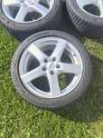 Felgi 17 5x112 7j ET45 z oponami zimowymi 225/45/17 z 23 roku