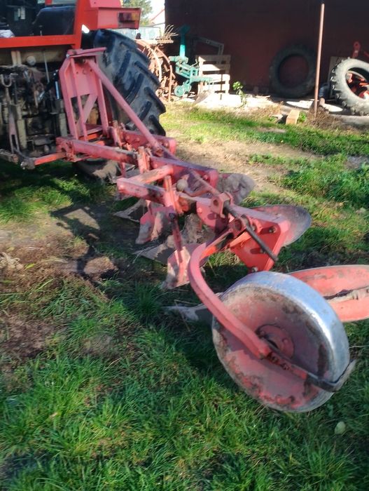 Pług 3 skibowy skjold