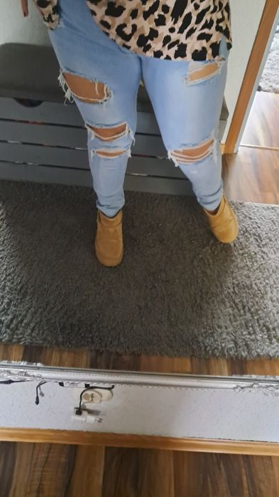 Spodnie z dziurami 48/52