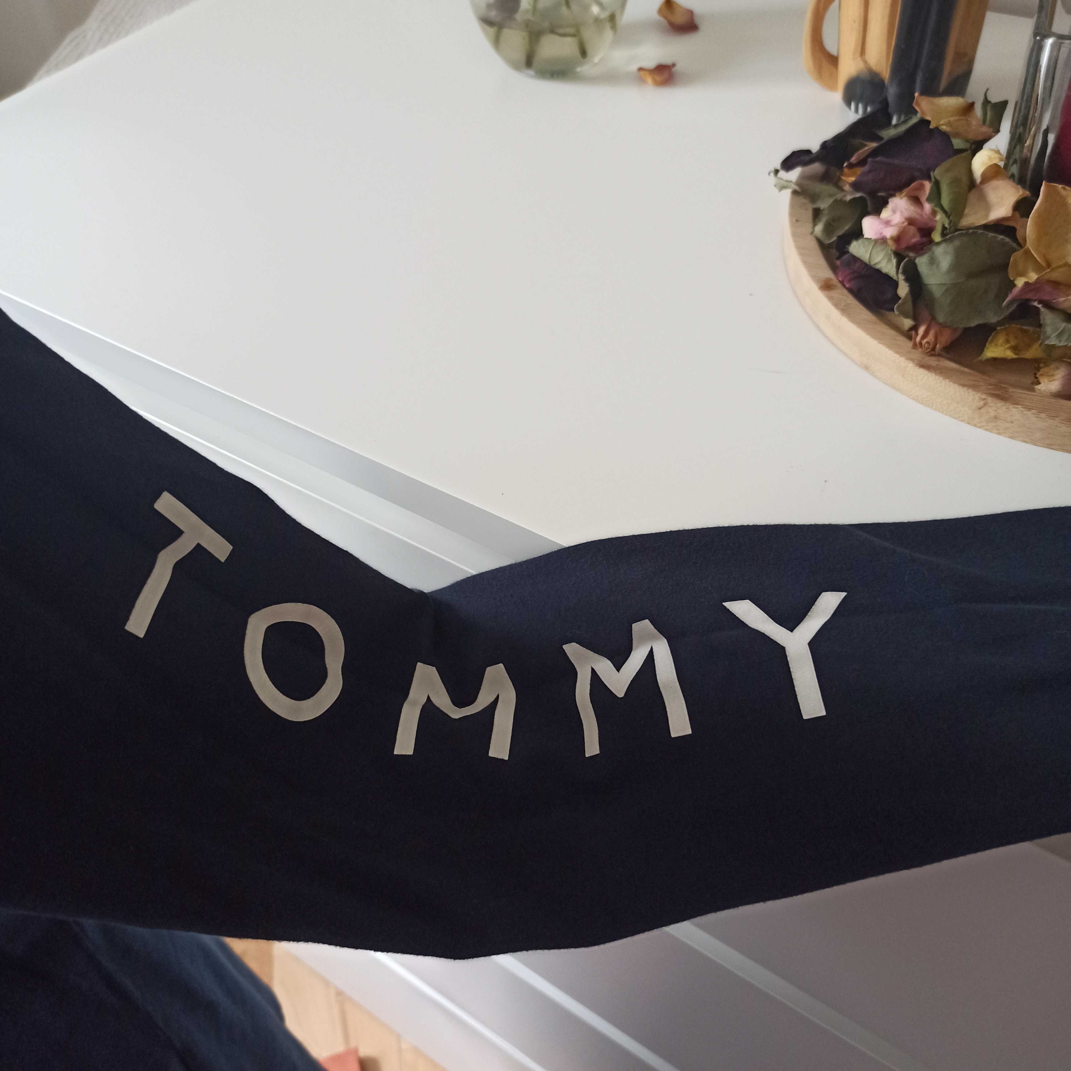 Tommy Hilfiger ML sukienka z USA, długi rękaw. Midi.