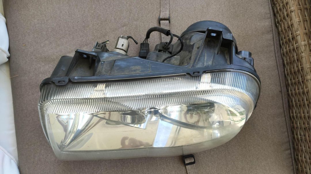 farol esquerdo bi-xenon Chrysler 300c completo