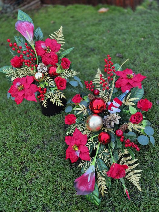 Kompozycje wiązanki stroiki wianki świąteczne