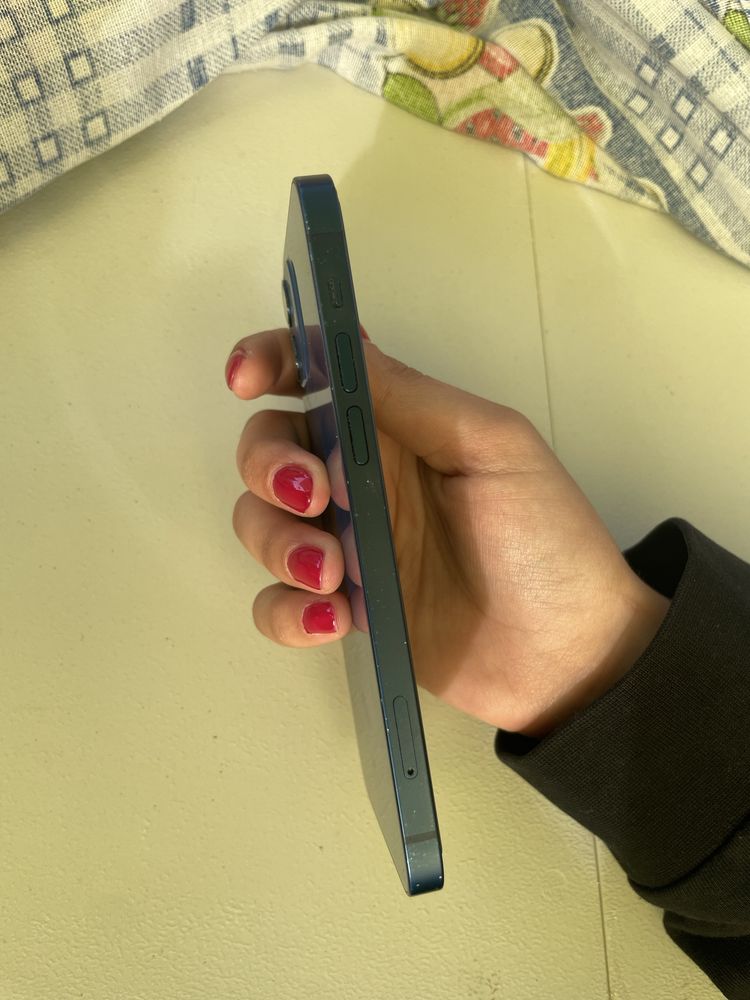 Iphone 12 128gb.
