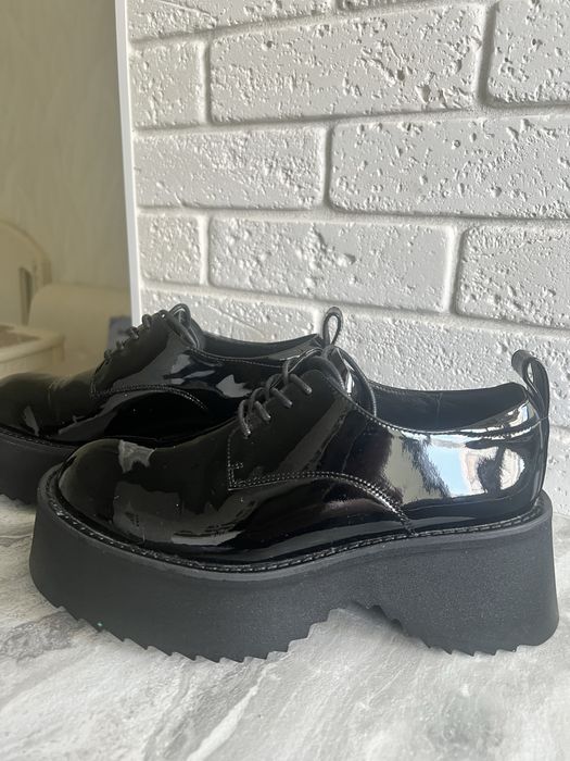 Продам жіночі туфлі