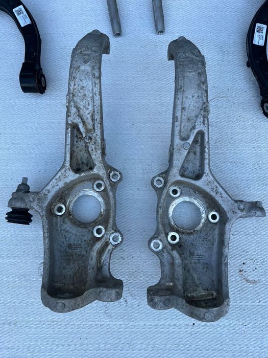 Запчастини ходової Tesla model 3 Y амортизатори ричаги цапфа важіль