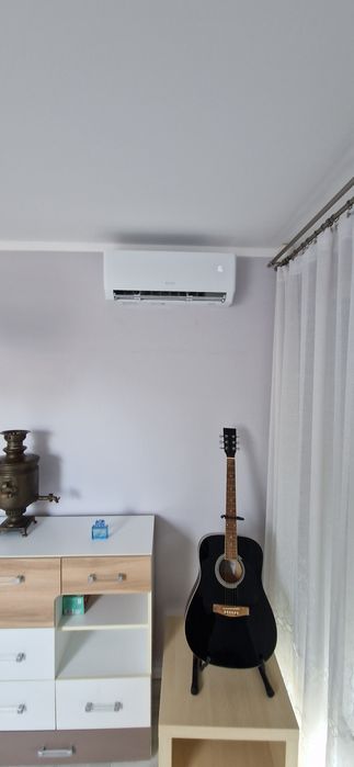 Klimatyzacja z  funkcją grzania  wraz z montażem.