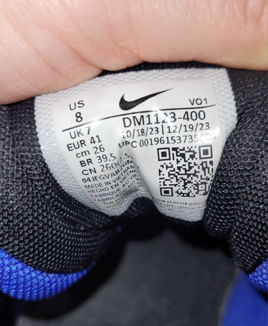 Buty Nike LEBRON WITNESS VII adidasy rozmiar 41