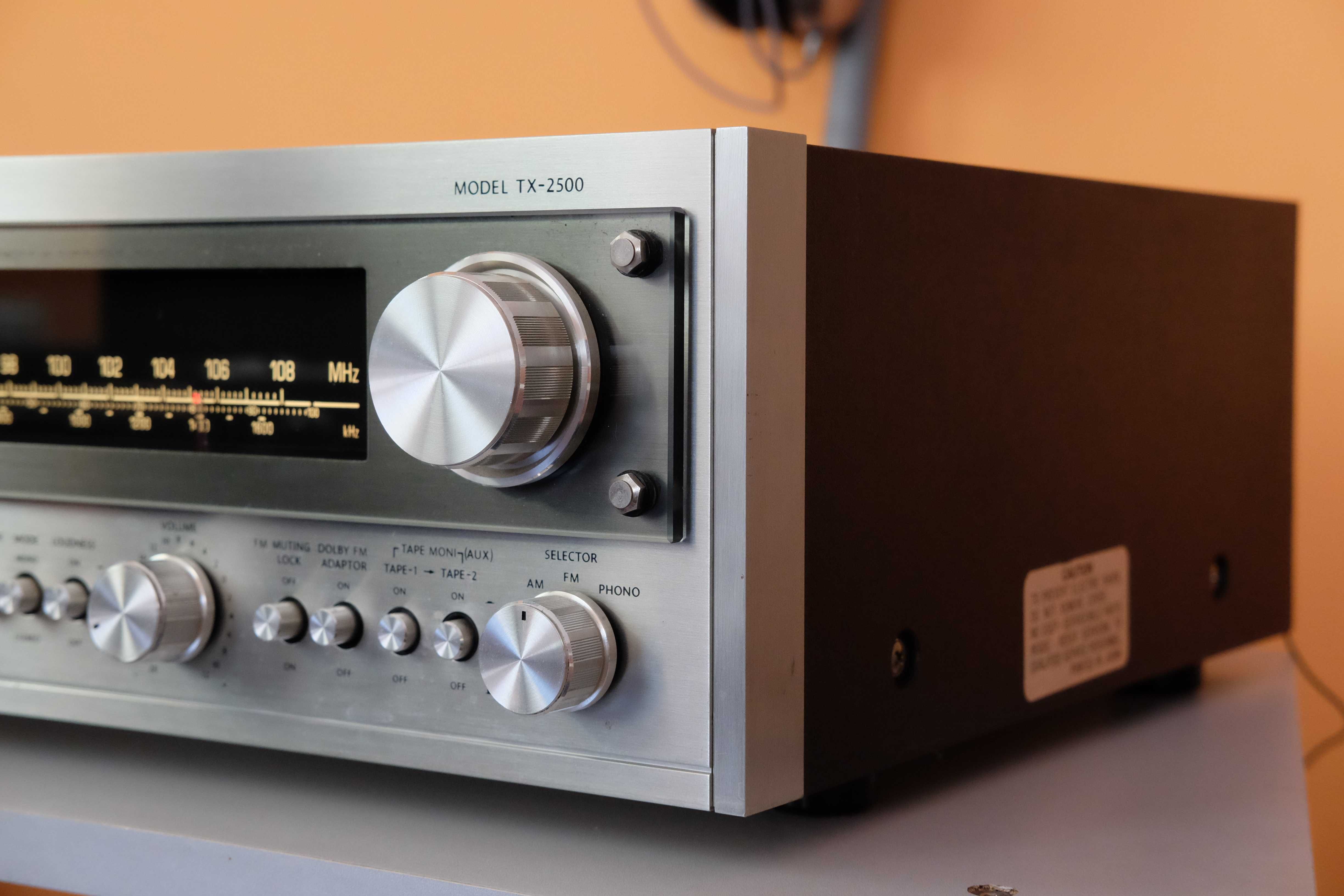 Amplituner ONKYO TX- 2500  2x40 Watt / 4 Ohm  1977 / 1978