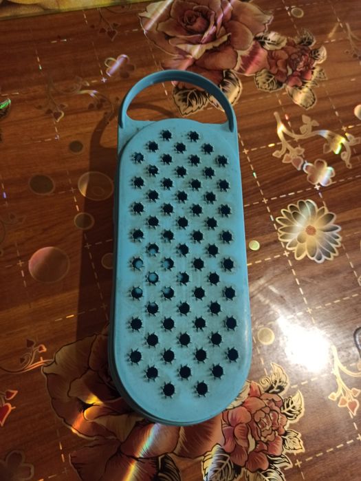 Терточка,тертка для яблука,моркви для дітей.