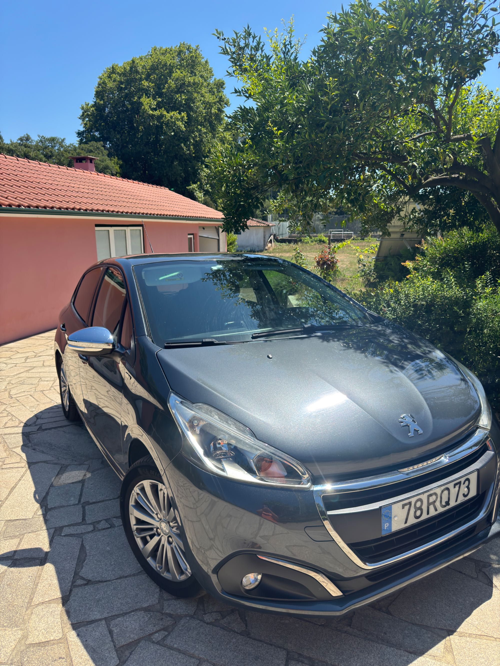 Peugeot 208 puretech style