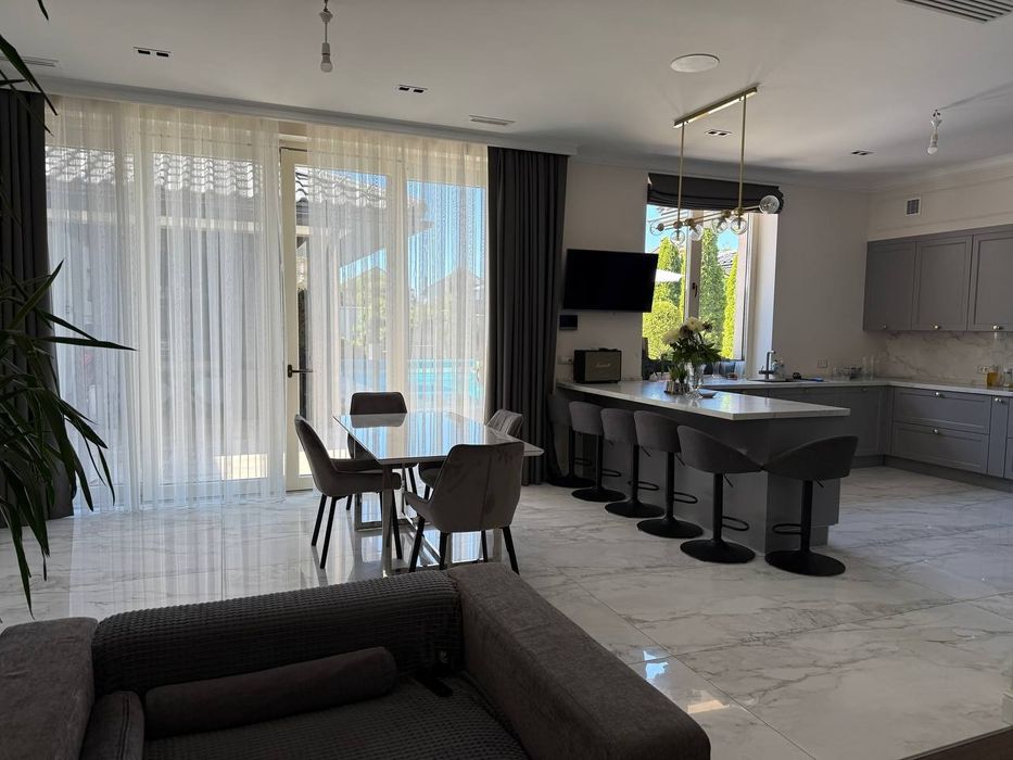 Продам дом в Совиньоне