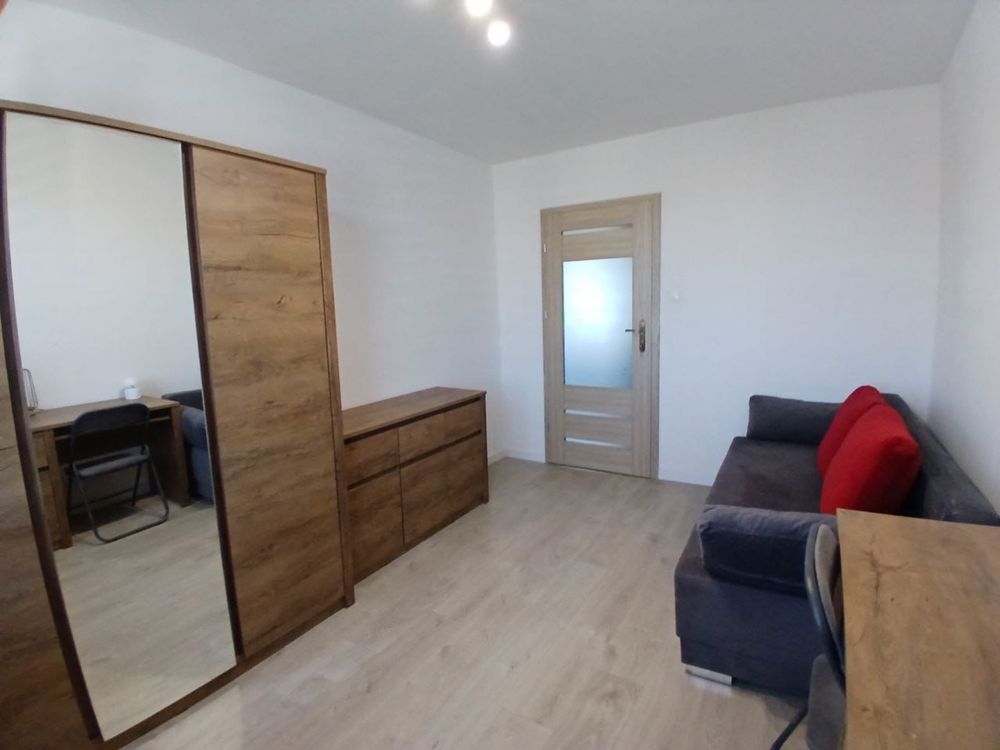 Wynajmę przestronne 4-pokojowe mieszkanie (87 m²)