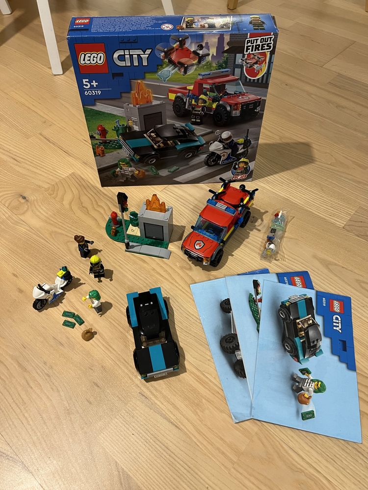 Lego City 60319 Akcja strażacka i policyjny pościg