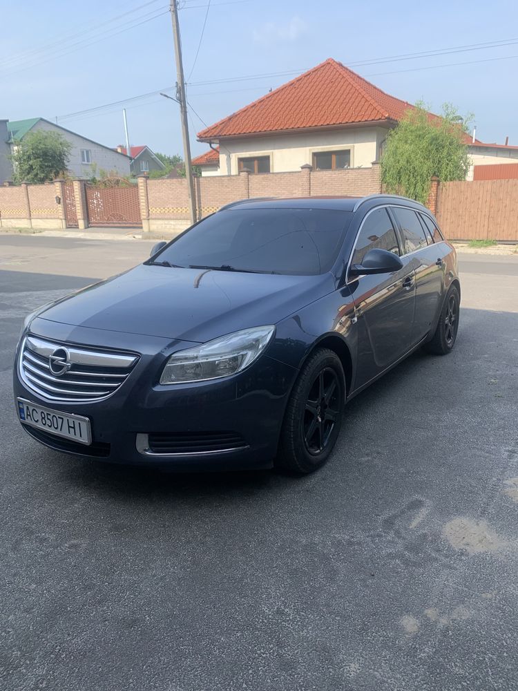 Продам Opel insignia в непоганому стані