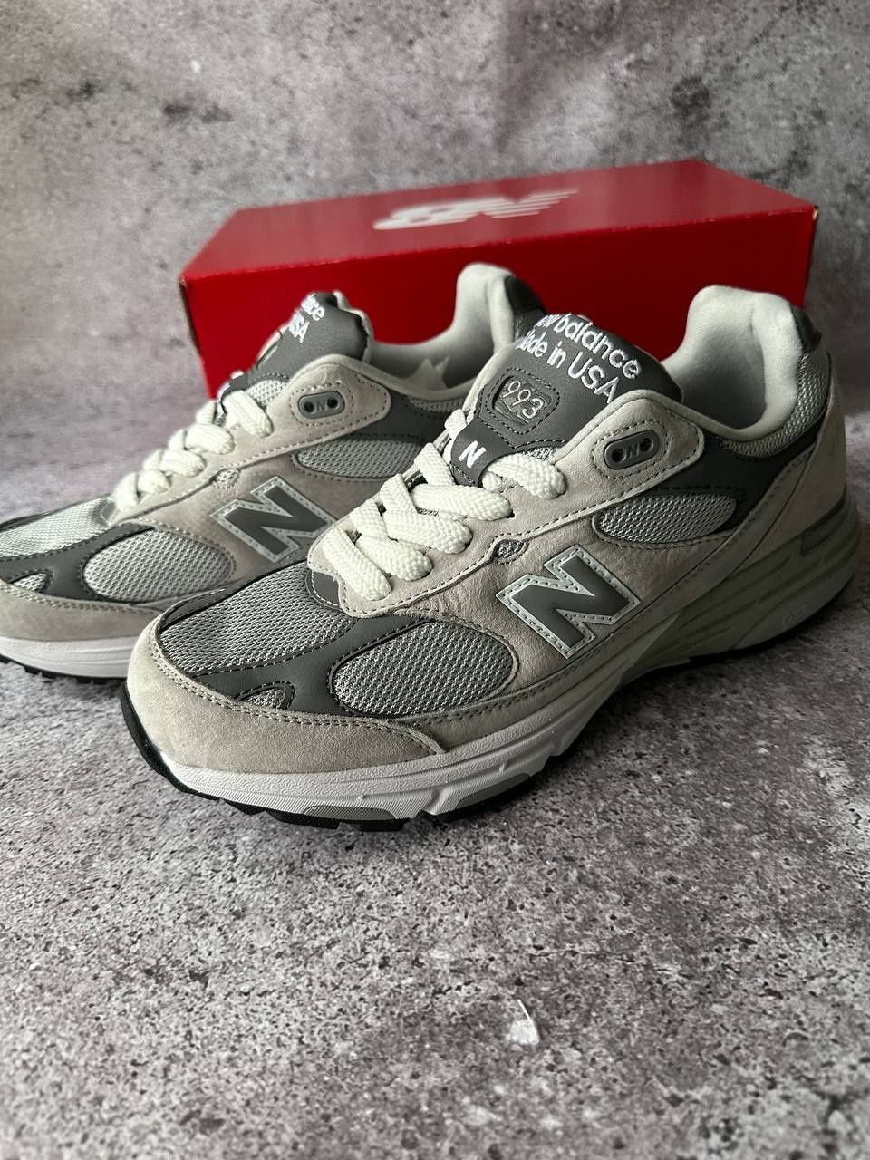 New Balance 993...