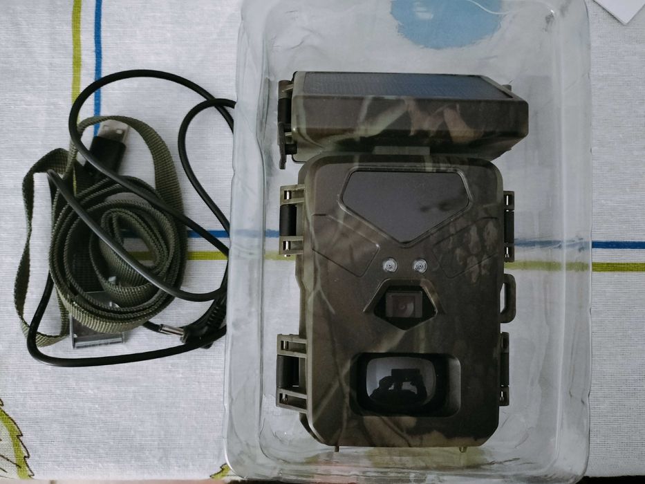 Digital trail camera