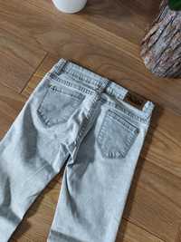 Spodnie Jeans rozmiar 140