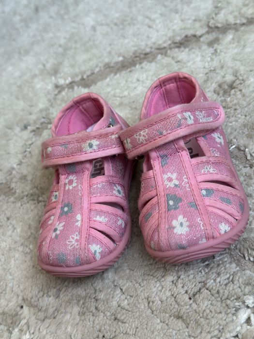 Тапочки на ліпучці Chicco