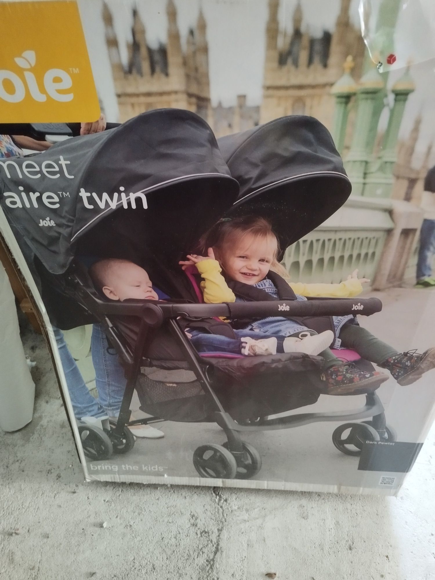 Carrinho de gêmeos joie