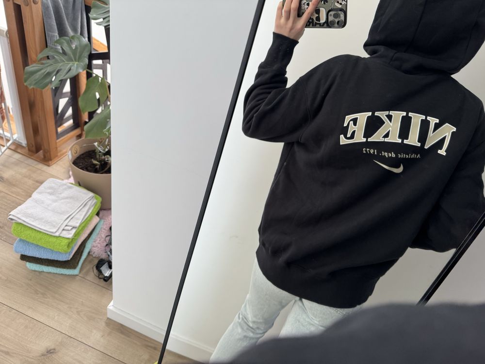 Bluza czarna Nike z kapturem nowa z metką