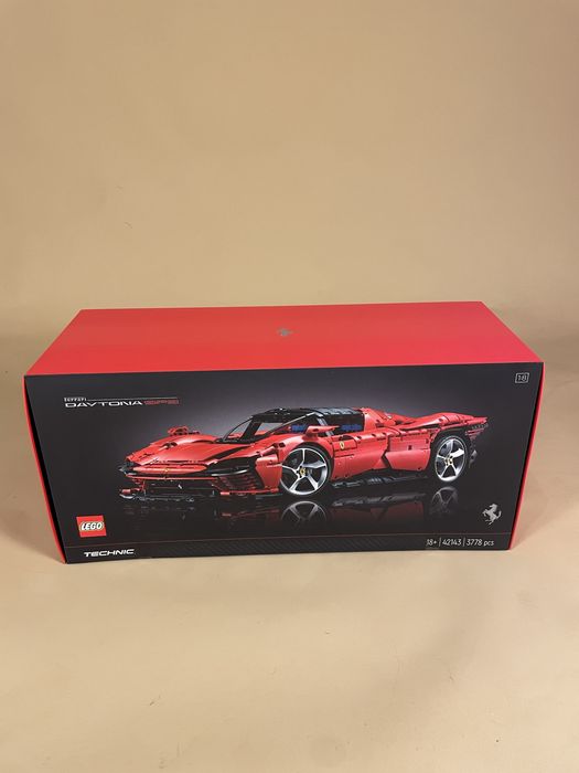Zestaw Lego Ferrari Daytona SP3 42143 nowy, pudełko w idealnym stanie