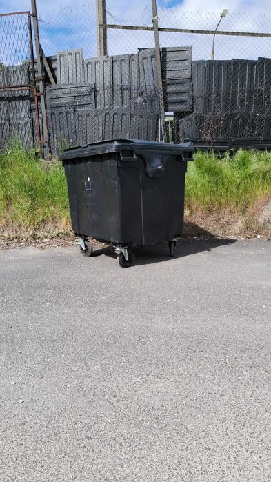 Używane pojemniki na odpady 1100l niemieckie kosze na śmieci