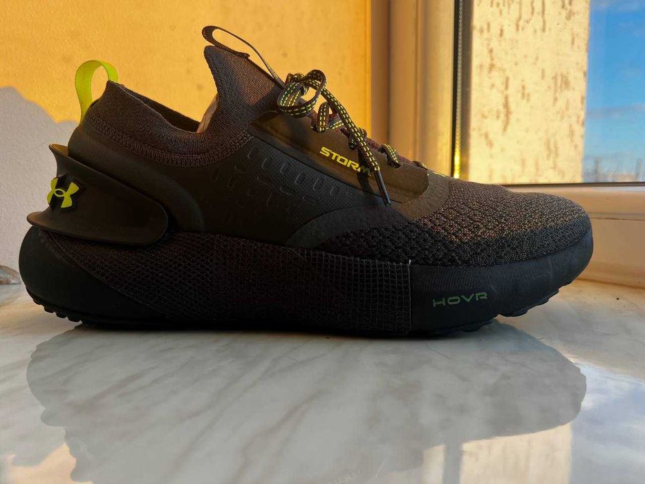 UNDER ARMOUR HOVR PHANTOM 3 чоловічі спортивні кросівки мужска обувь