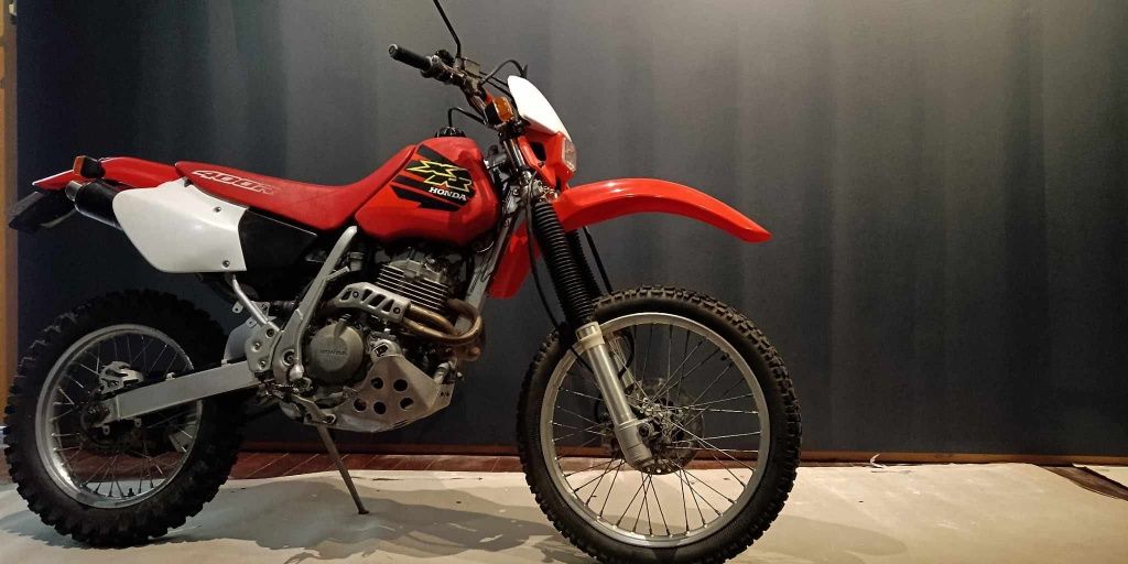 XR 400 ano 2000 impecável
