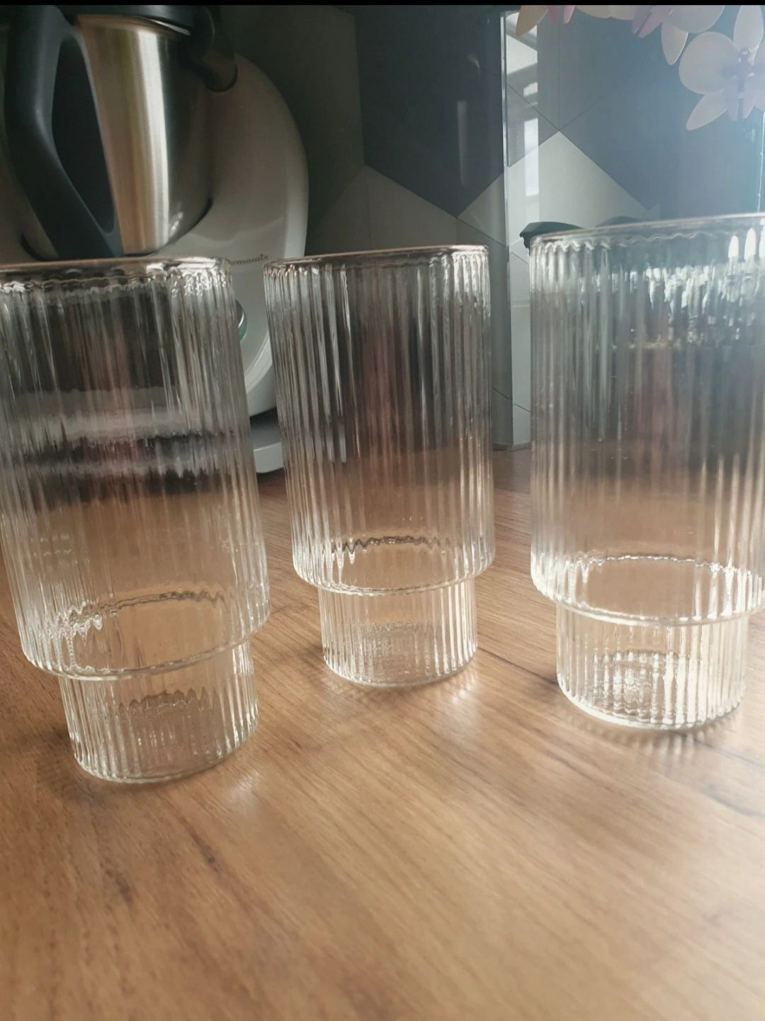 3 szklanki ryflowane wysokie