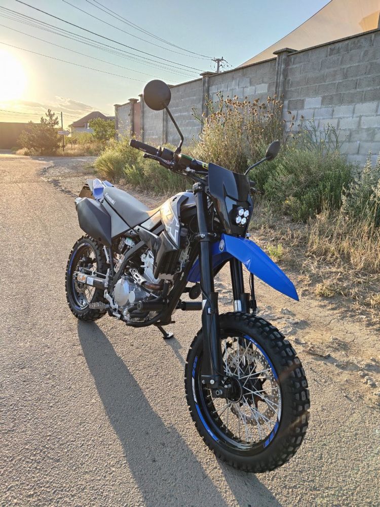 Продам Kawasaki KLX 300 SM 2020 года выпуска