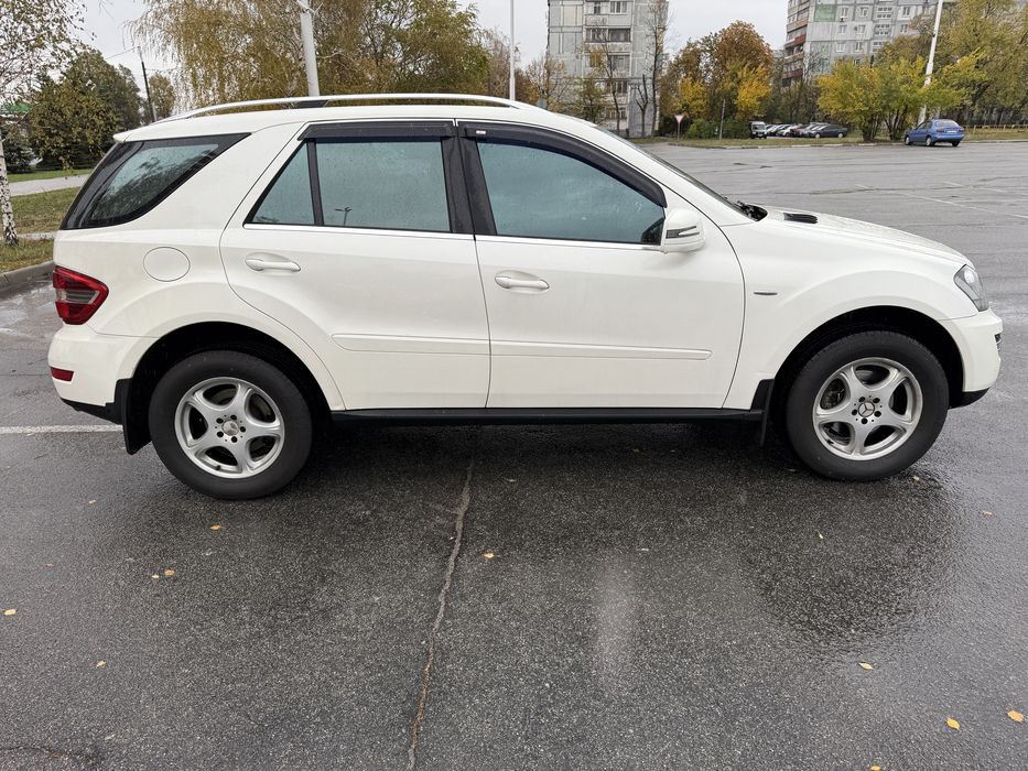 Mersedes Benz M Class 2011