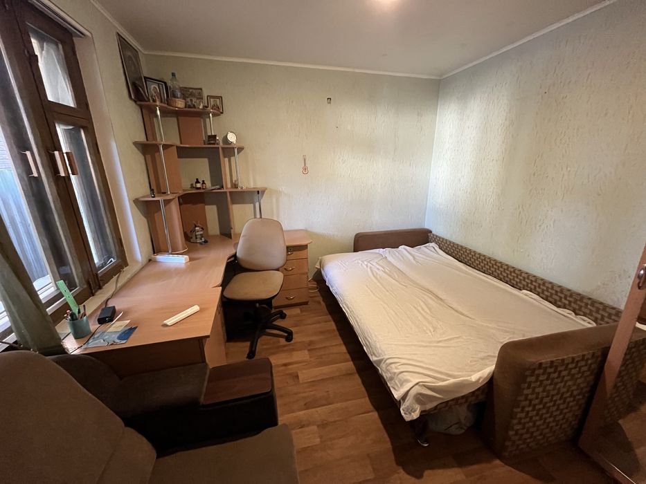 Частина будинку в Центрі біля Аграрки