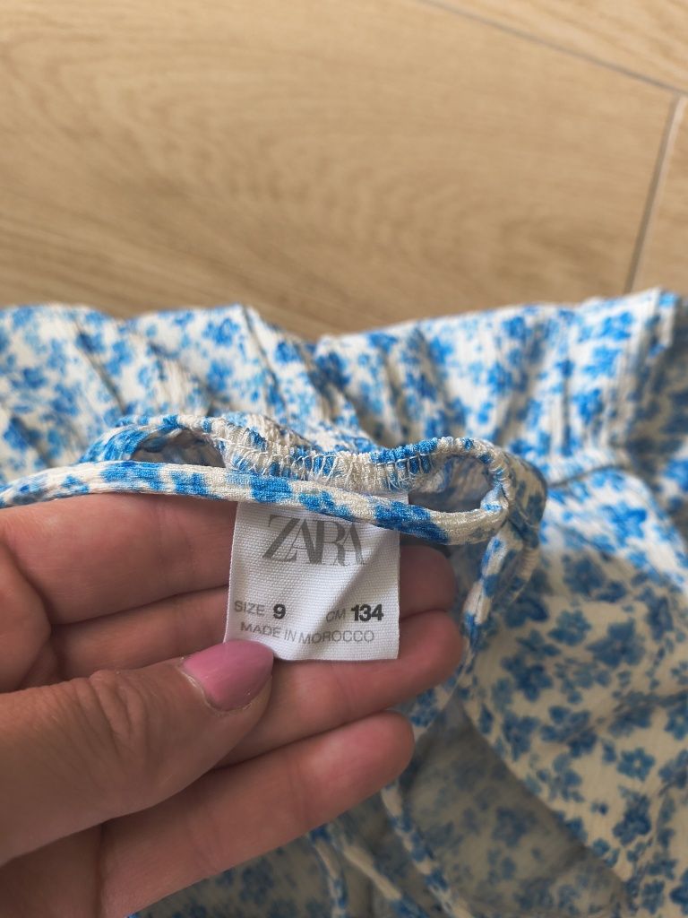 Przewiewny letni kombinezon na ramiączkach Zara rozmiar 134