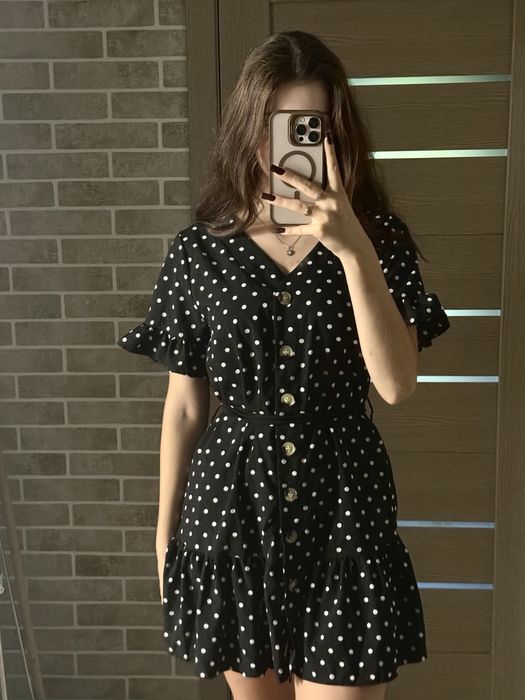 Сукня коротка в горошок