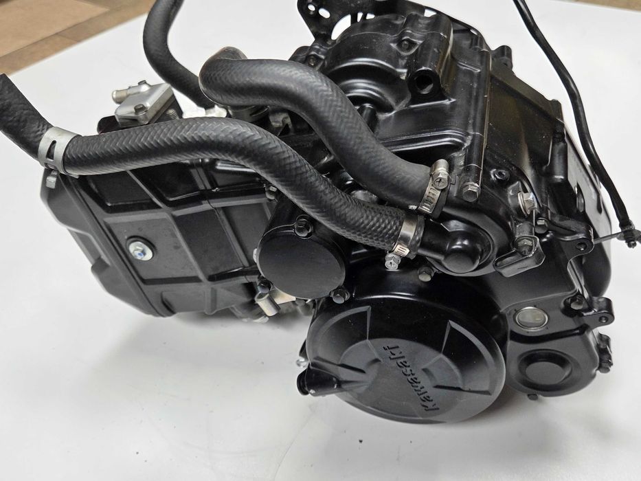 Silnik engine kompletny Kawasaki Z125 Z Ninja 125 rok 19-24