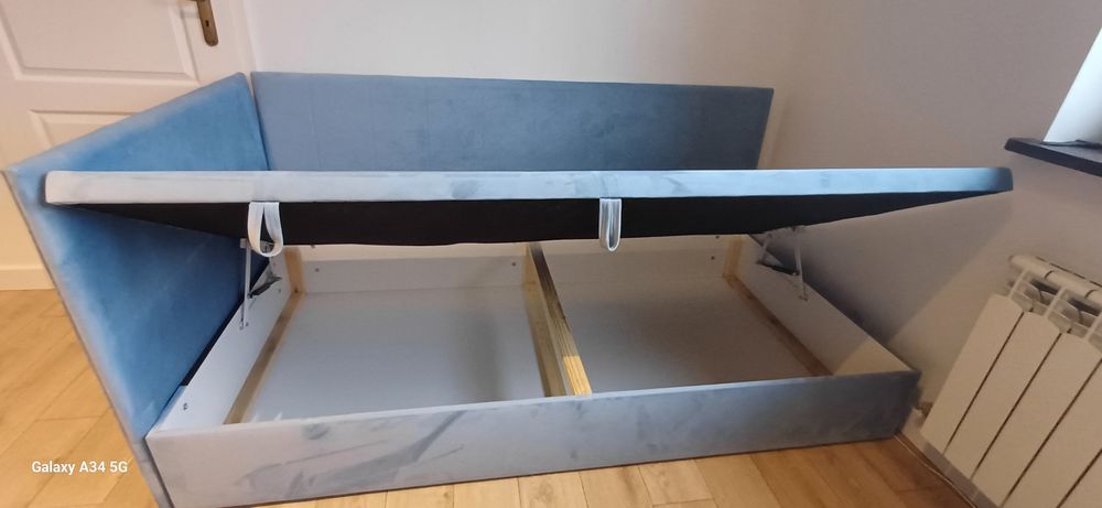 Łóżko tapicerowane niebieskie 100x200