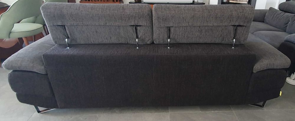 Sofá Lourini - 3 Lugares (225 × 100 x 75 cm)(Recolha no local)