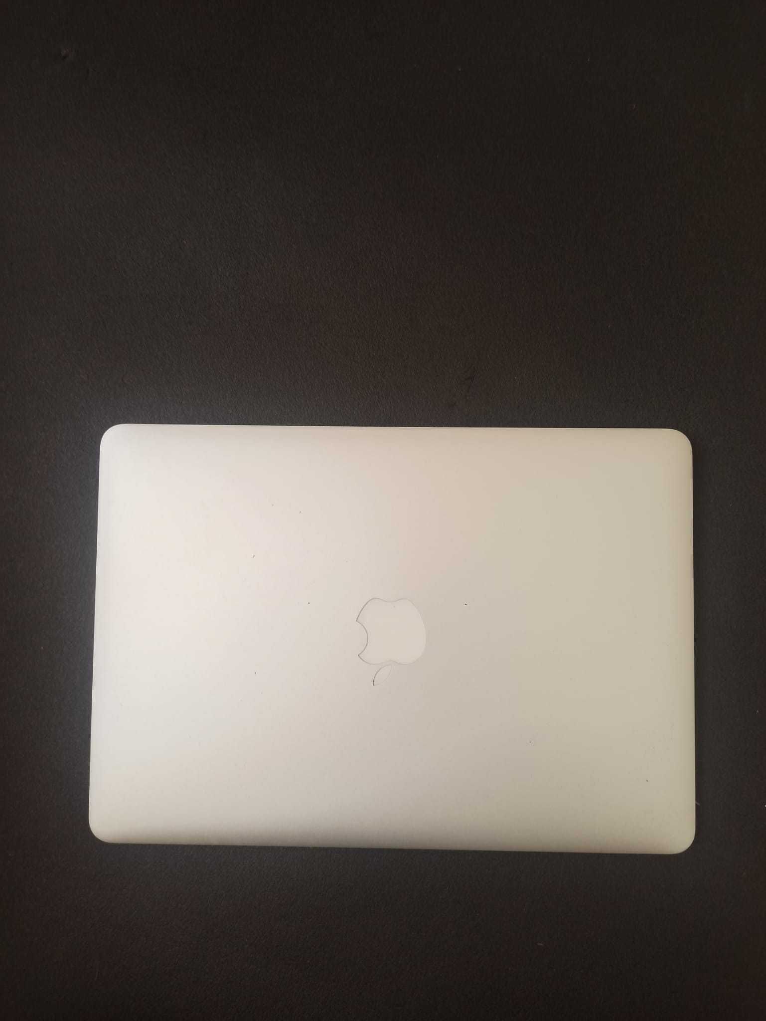 Apple Macbook Air'17  [8GB - 13INCH - 1.8 GHZ - i5 - 128GB]