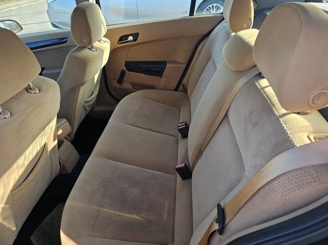 Opel Astra H 1.7 CDTI 2004 – Ekonomiczny i zadbany